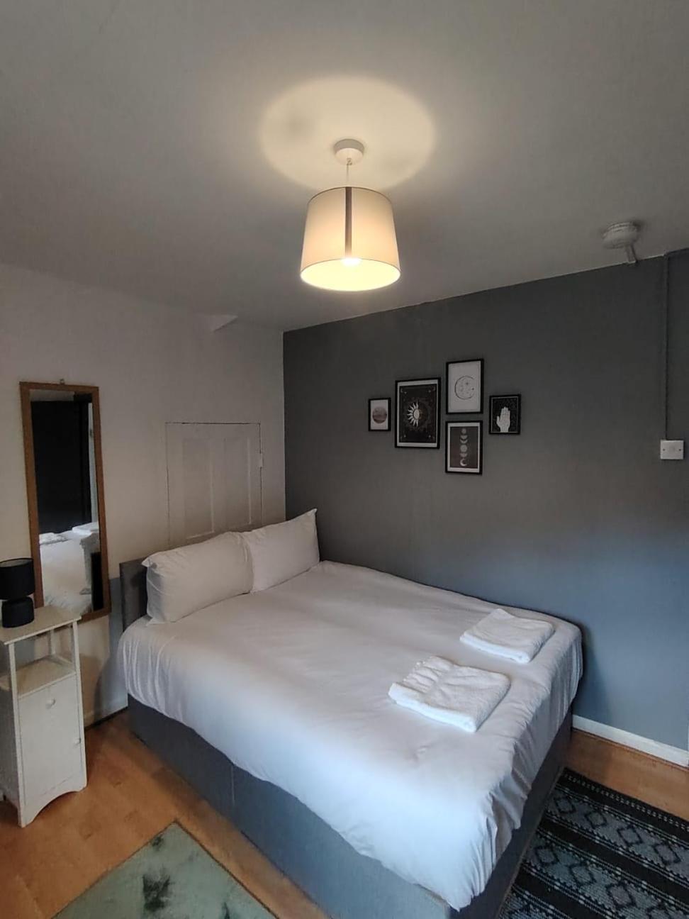 Colebert Avenue Appartement Londen Buitenkant foto