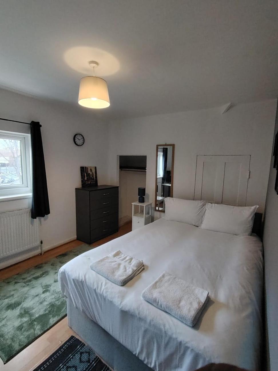 Colebert Avenue Appartement Londen Buitenkant foto
