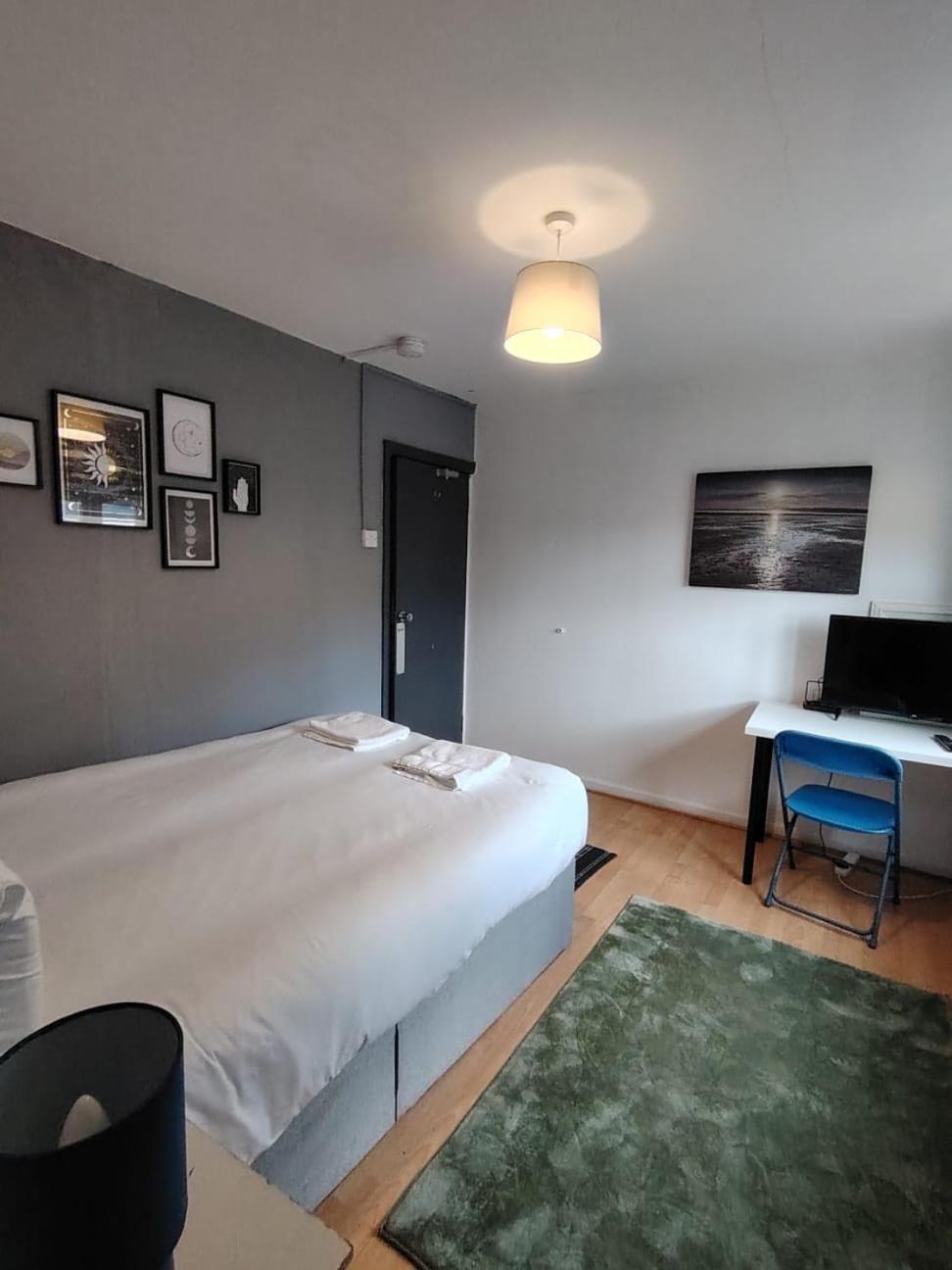 Colebert Avenue Appartement Londen Buitenkant foto