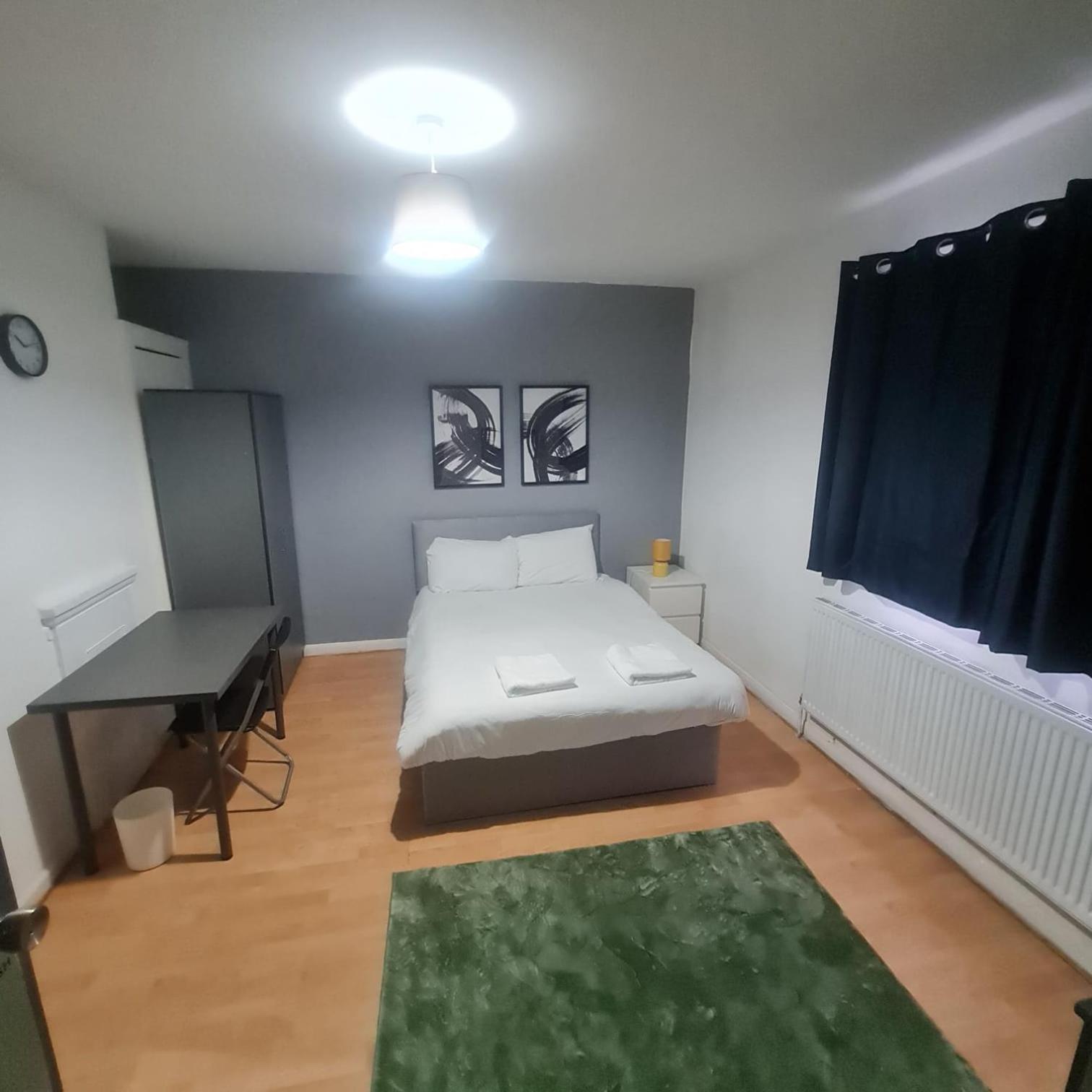 Colebert Avenue Appartement Londen Buitenkant foto