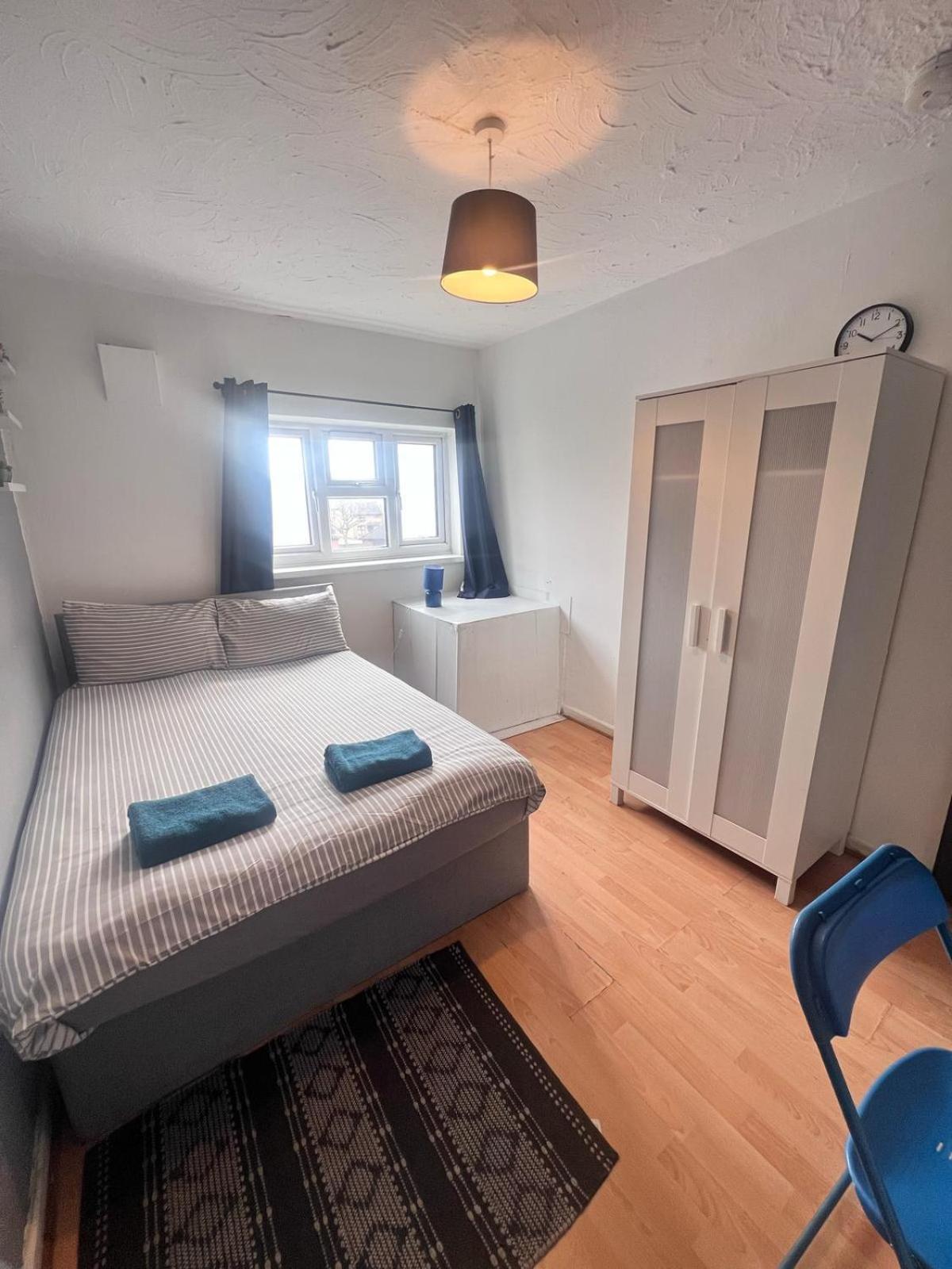 Colebert Avenue Appartement Londen Buitenkant foto
