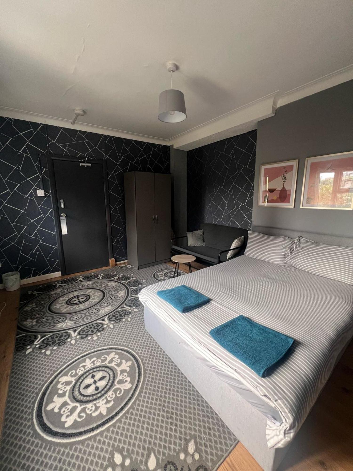 Colebert Avenue Appartement Londen Buitenkant foto